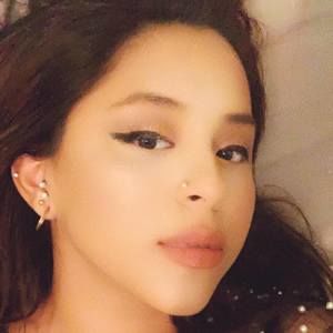 Meet your Posher, Carla